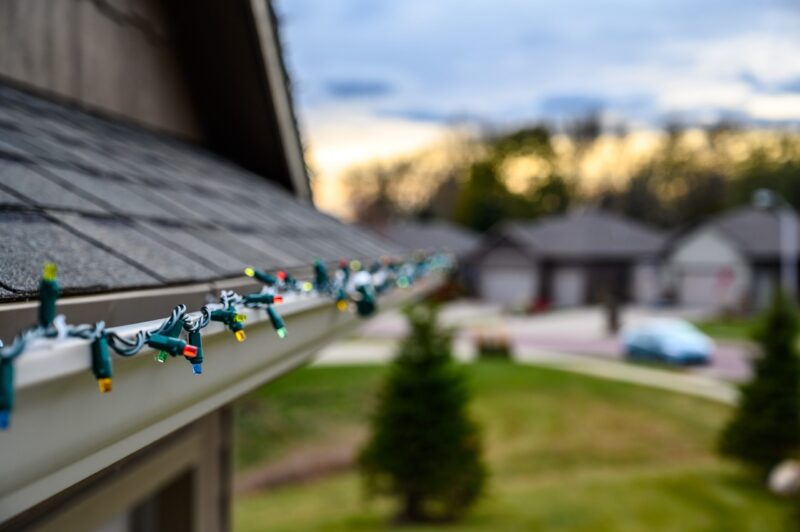 Holiday Light Hanging Techniques, Tips, & Safety Measures
