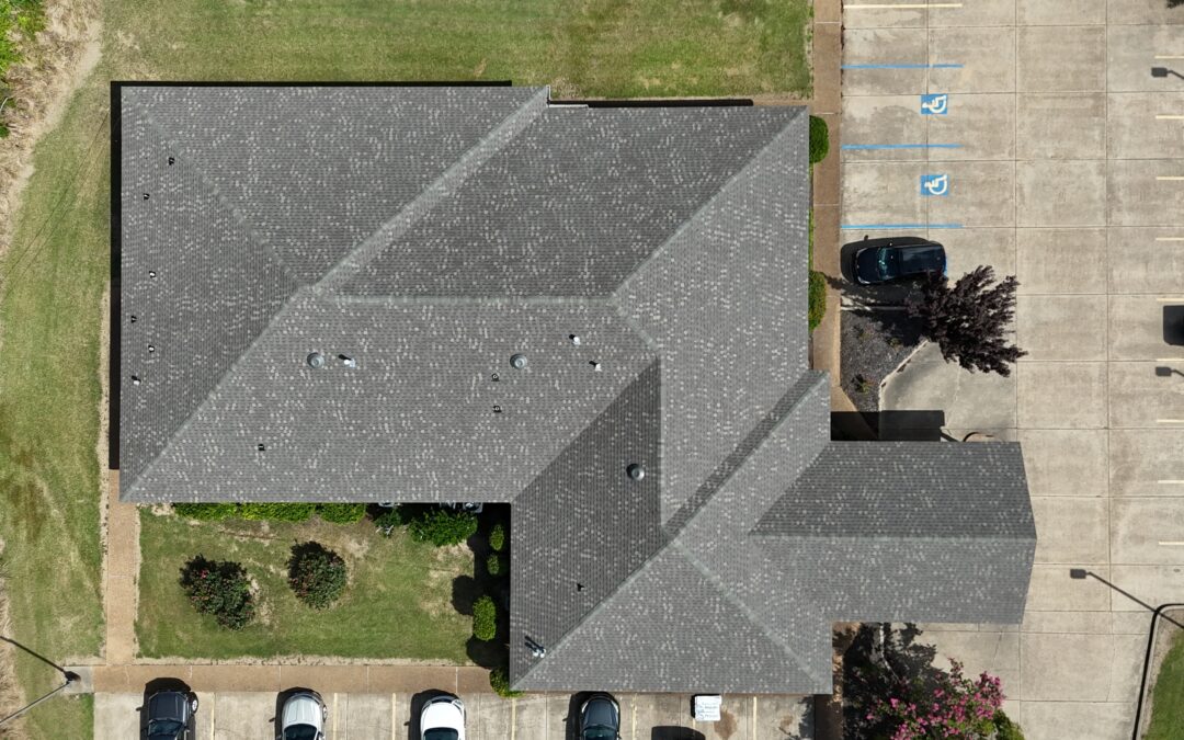 Winter Roof Maintenance Checklist: Protect Your Home from Leaks, Ice Dams & Cold Weather Damage