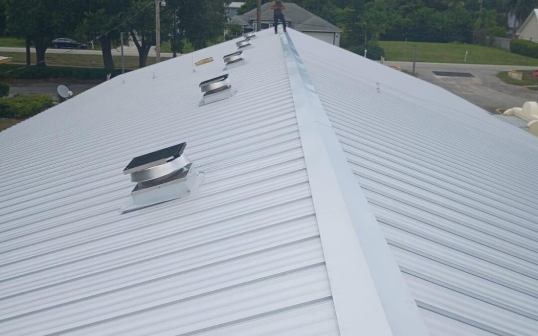 Metal Roof vs. Shingle Roof: Pros, Cons, and Lifespan Comparison